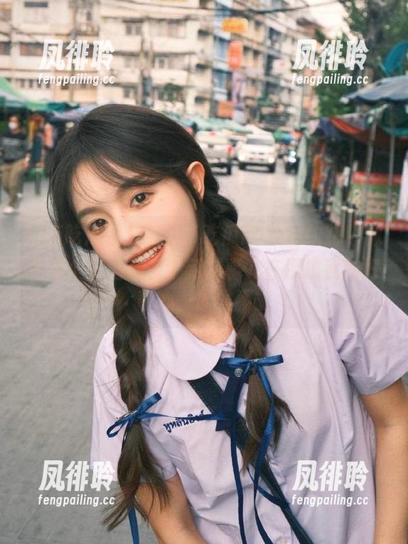 走进15吃瓜网os的线路，似乎每个转角都有个新鲜事儿在撩拨我的好奇心，欲罢不能