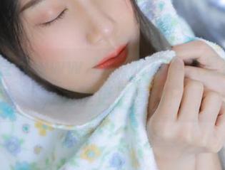 登录www.17，吃瓜不只是在嘴上，心里更是悸动！