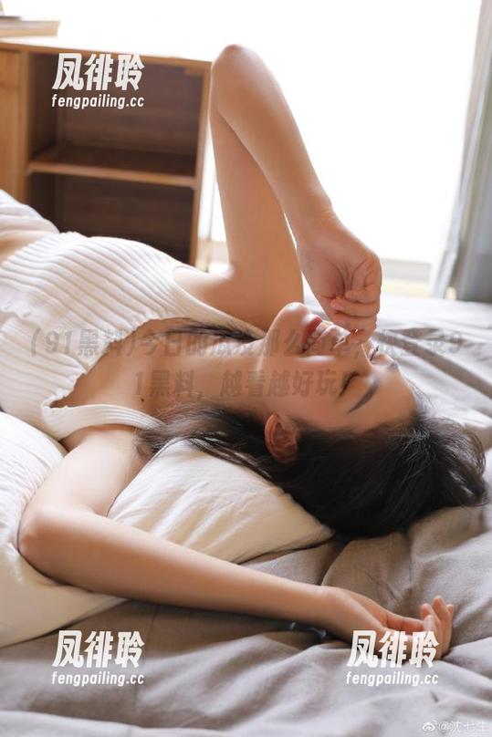 今日的瓜没那么简单，快登录91黑料，越看越好玩！