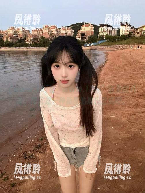 看“www.17@”首页的八卦，简直是一种新型的娱乐方式吧。