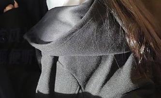 今天试试打开五一吃瓜苹果版，顺便听听我朋友的花边新闻吧！
