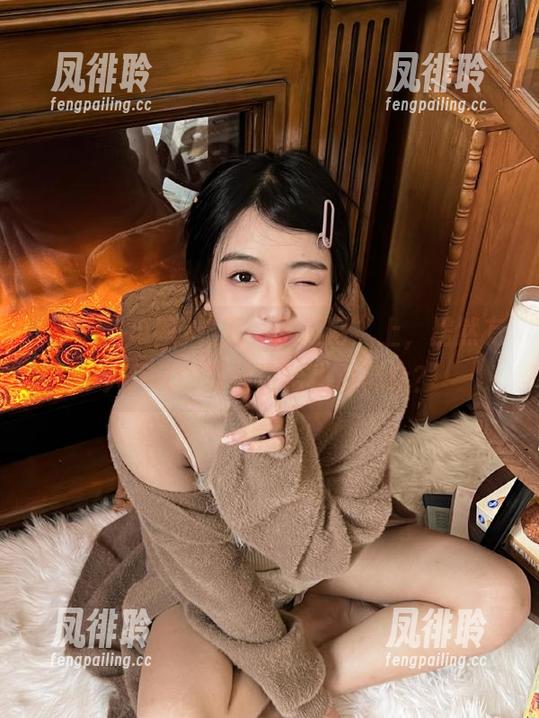“五一吃瓜网”上，居然有人用iOS写情诗给热心群众？