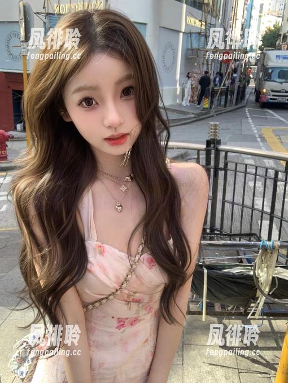 五一吃瓜网 “喵”的一声,五一吃瓜网官网入口的视频把我吸引得像蜜蜂~