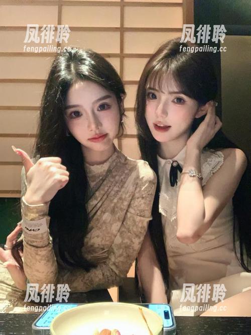 五一吃瓜群众网站：朝阳的阳光与瓜事情的暧昧交错
