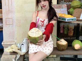逛“八哥黑料”app的奇妙旅程，像过山车一样刺激