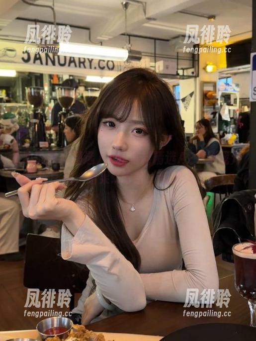 冲哥黑料精选 冲哥黑料精选APP给我介绍折耳根,结果...哈哈,味道大反转!