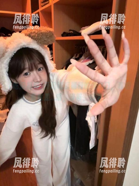 开启吃瓜福利的传送门，真相竟然是...哦，等等，慢着！
