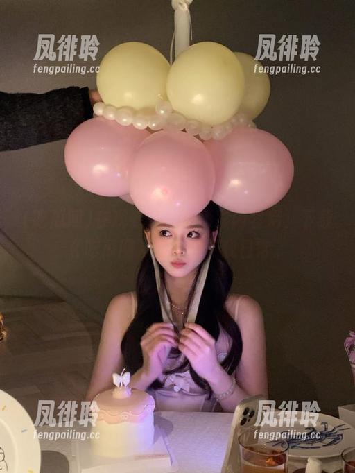 在观看了一堆精彩内容后，下载《吃瓜网》已经成了我日常。