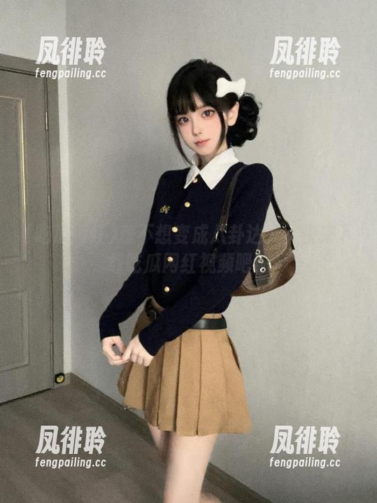吃瓜网红 想不想变成八卦达人?快来下载吃瓜网红视频吧!