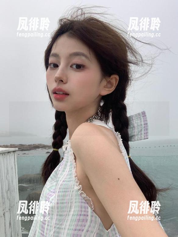 吃瓜黑料 想看不传的八卦?下载吃瓜黑料,在线瓜田里捡惊喜!