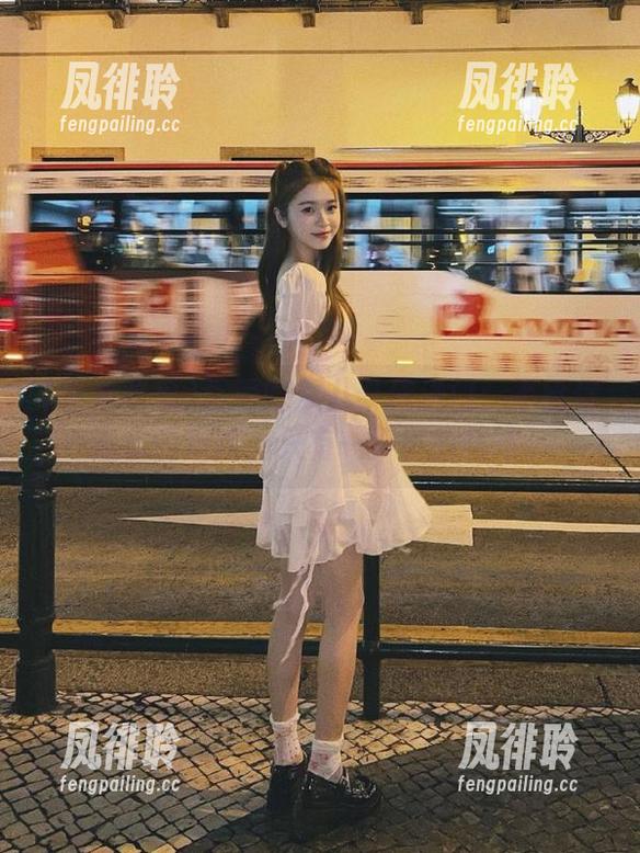 吾爱吃瓜 吾爱吃瓜八卦传送门:不给你温水的细腻,只有一声声的喧哗。