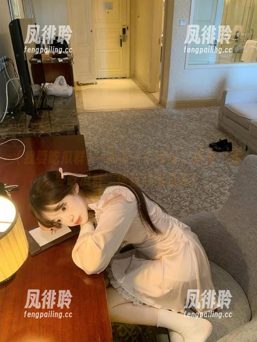 一块瓜一个网址，快来‘我要吃瓜群’体验热闹氛围！