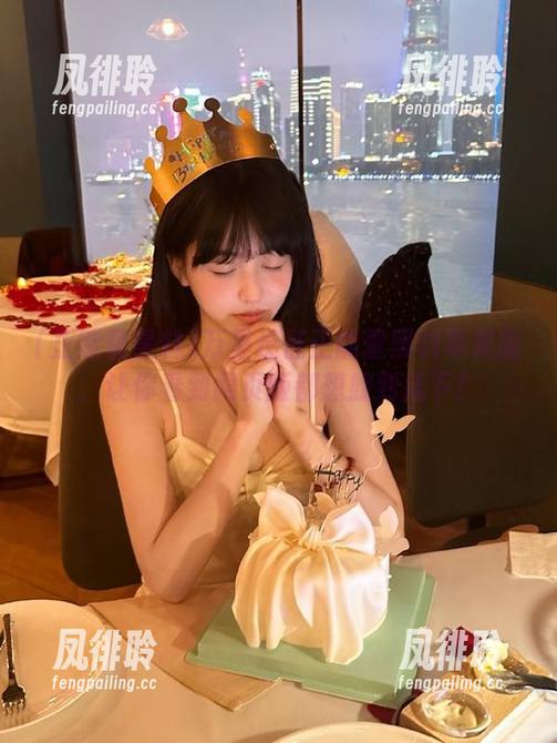 万里长征正能量黑料苹果版，让你看到网页版都想躲到床下！