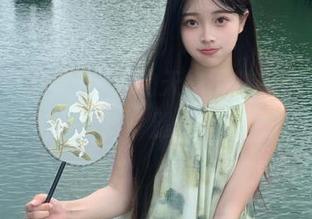 今天的天气不错，适合观看51黑料不打烊，别问我为啥开心！