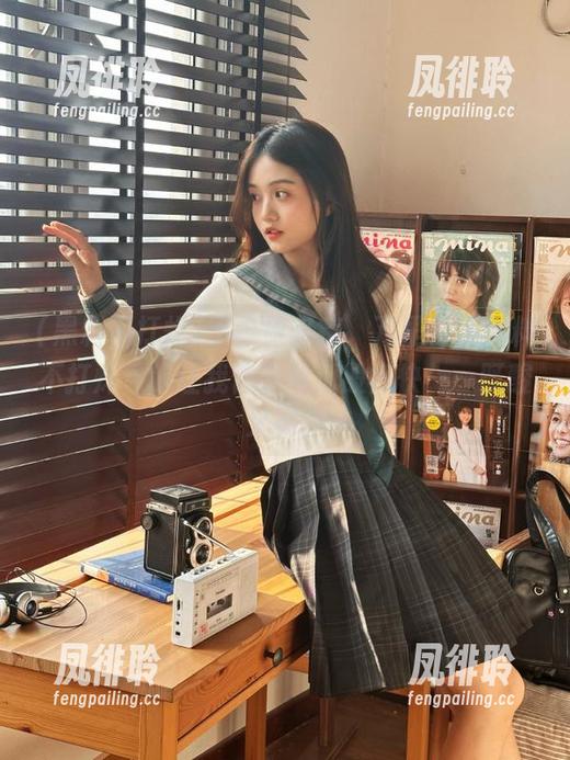 不再做路痴，万里长征黑料不打烊导航让我像吃西瓜般痛快——既酸又爽。