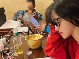 最新到货！黑料吃瓜不打烊胜似魔法，网曝门传送门的奇妙之旅！