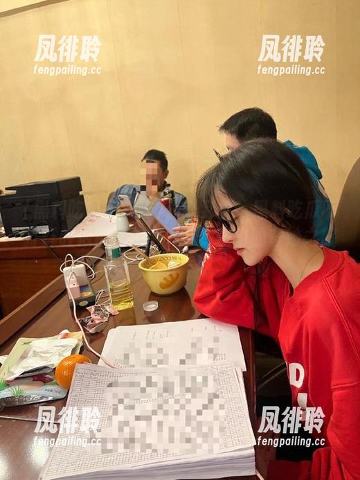 黑料吃瓜不打烊 最新到货!黑料吃瓜不打烊胜似魔法,网曝门传送门的奇妙之旅!