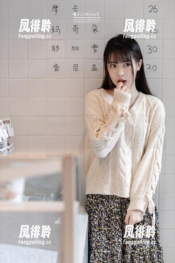 黑料社苹果版：今天又是吃瓜时间，快来一饱眼福！