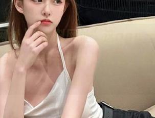 “黑料网址”这app，我忍不住要赞美它的独特设计，像极了我的好奇心。